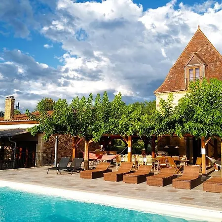 Les Constancies Luxury 24-34 Pers * Valades