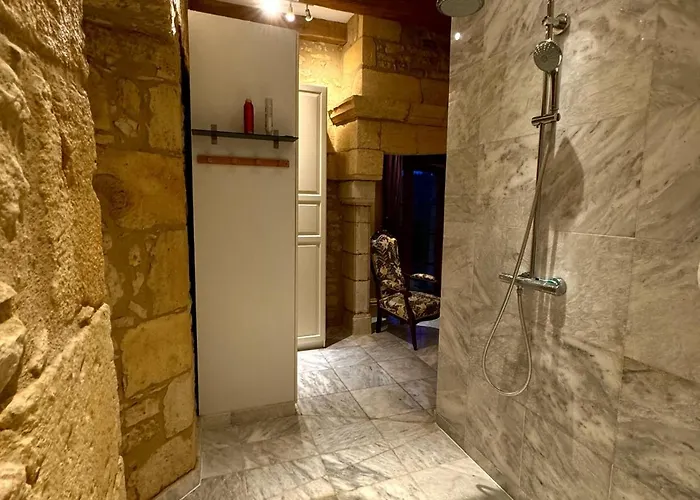 Les Constancies Luxury 24-34 Pers Valades